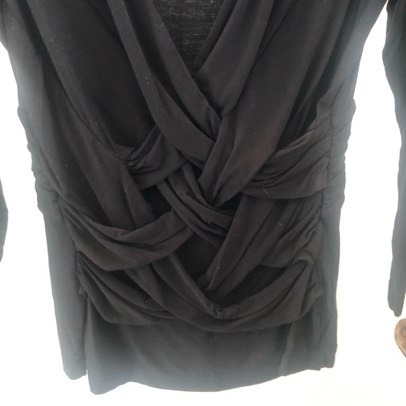 BCBGMAXAZRIA Unique Multiple Twist / Weave Front Top. Black. Size L. - Picture 2 of 7